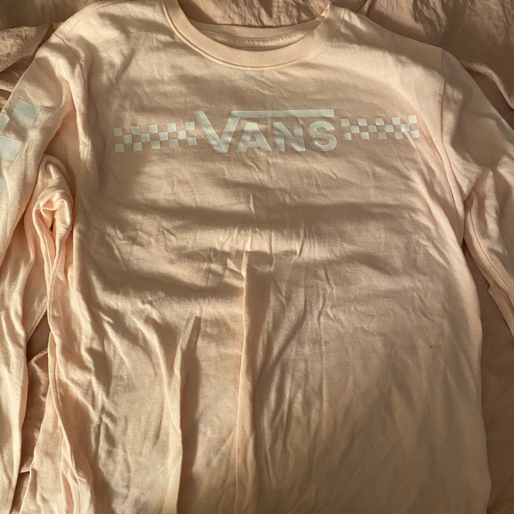 CUTE LIGHT PINK (L) LONG SLEEVE VANS SHIRT!!